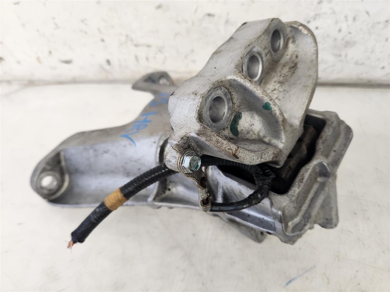 2023-2025 Honda Hr-V Passenger Engine Mount 50820-T21-A12