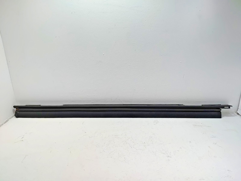 2024-2025 BUICK ENVISTA PREFERRED DRIVER SIDE SKIRT ROCKER PANEL MOLDING OEM