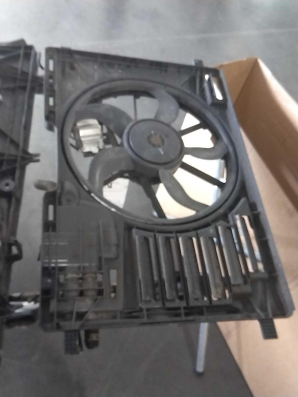 2013 Ford Escape Engine Cooling Fan Motor OEM 1.60L 108k Miles Silver