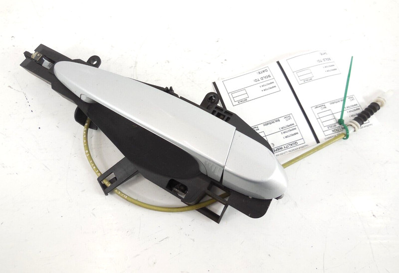 11-17 BMW X3 Front Exterior Door Handle Passenger Right Keyless Ignition OEM 354
