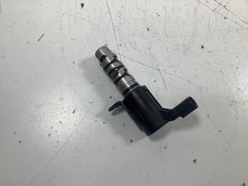03-07 Honda Accord VTC Oil Control Valve Assembly 15830-RAA-A01 OEM