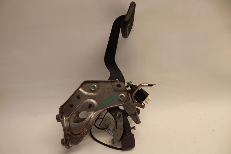 2013-2015 LEXUS ES350 PARKING PARK BRAKE STOP PEDAL W/ SENSOR OEM