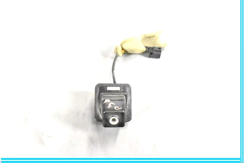 10-13 Mercedes W218 CLS550 E350 Parking Rear View Backup Back Up Camera OEM