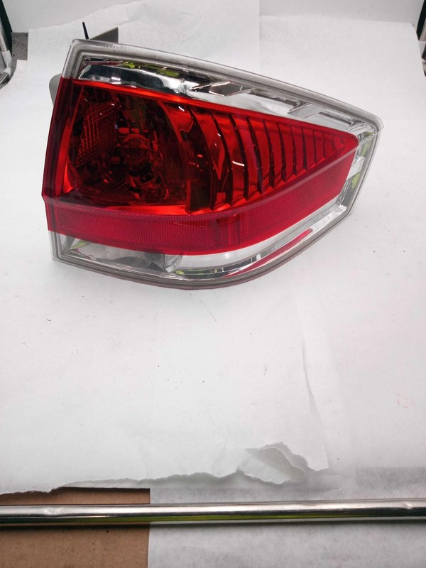 2010 Ford Focus Left Tail Light Assembly Black Aftermarket 141872 203K Miles