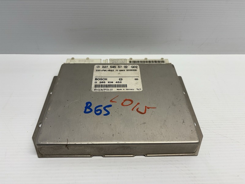 Mercedes Benz Air Suspension Control Module A0375455732 CLS500 CLS550 CLS63 E550
