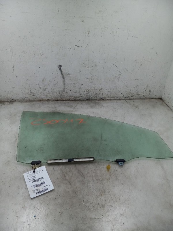 04 05 06 SCION XA FRONT PASSENGER RIGHT DOOR GLASS