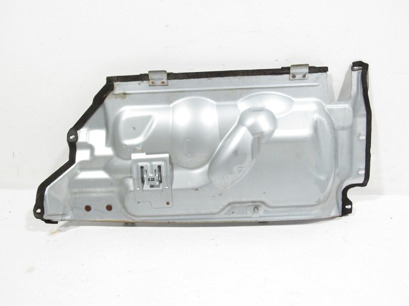 15-19 Land Rover Discovery Sport 2018 Engine Compartment Insulator Cover ;