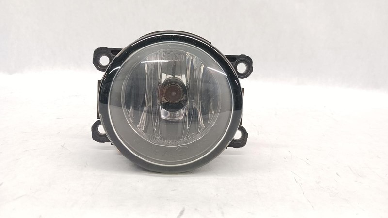 17-'20 NISSAN PATHFINDER Right passenger fog light OEM Grade B