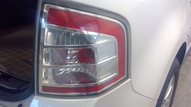 Passenger Right Tail Light Silver Shaded Fits 07-10 EDGE 3441704