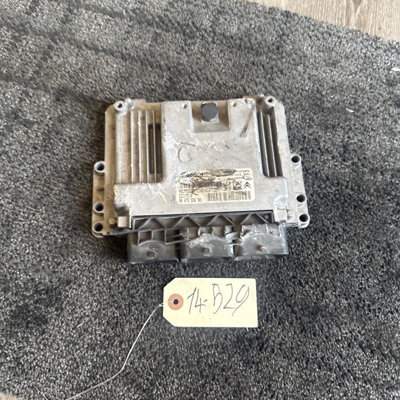 Bosch Engine Control Unit- P/N: 0 281 180 331 Core