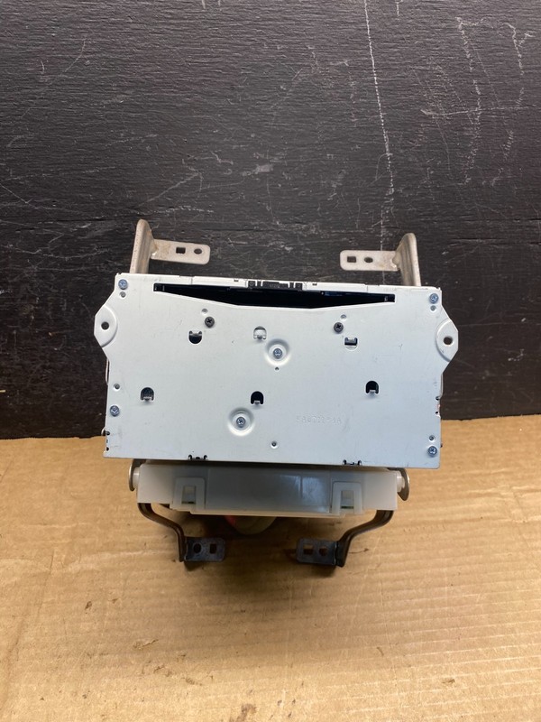 2013 2016 Nissan Pathfinder Radio AM/FM Receiver OEM ad9832 DG