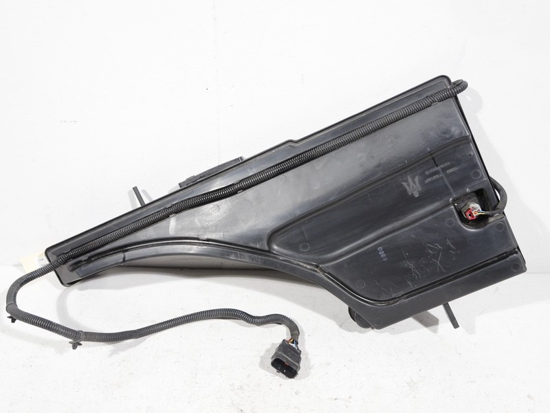 2017 - 2020MASERATI LEVANTE M161 WINDSHIELD WIPER WASHER RESERVOIR TANKOEM