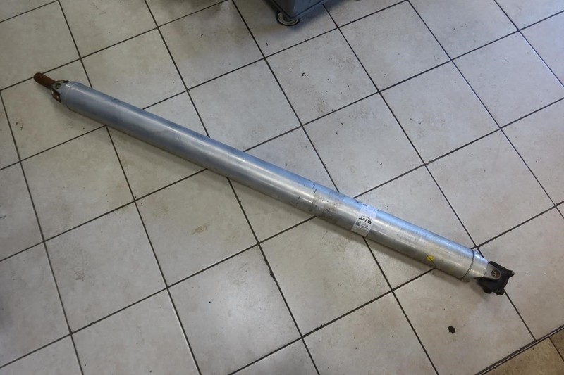 2019-2025 Chevy Silverado OEM Rear 6'6" Drive Shaft Assembly 23370120
