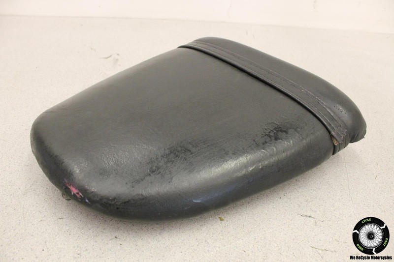 1998 Suzuki GSXR600 REAR BACK PASSENGER TANDEM SEAT PAD SADDLE PILLION GSXR 600