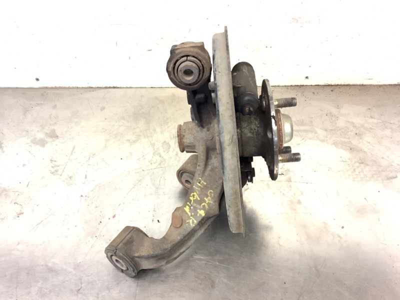 04-05 Honda Civic MX Hybrid Right Rear Drum Knuckle Spindle Stub Hub OEM