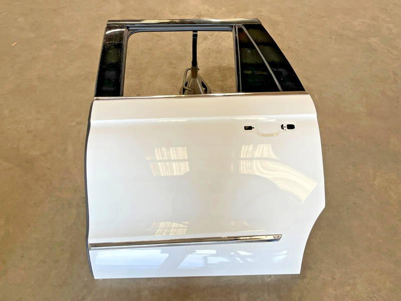 ⭐18-23 LINCOLN NAVIGATOR LONG REAR LEFT DOOR BODY PANEL COVER SHELL OEM LOT2626