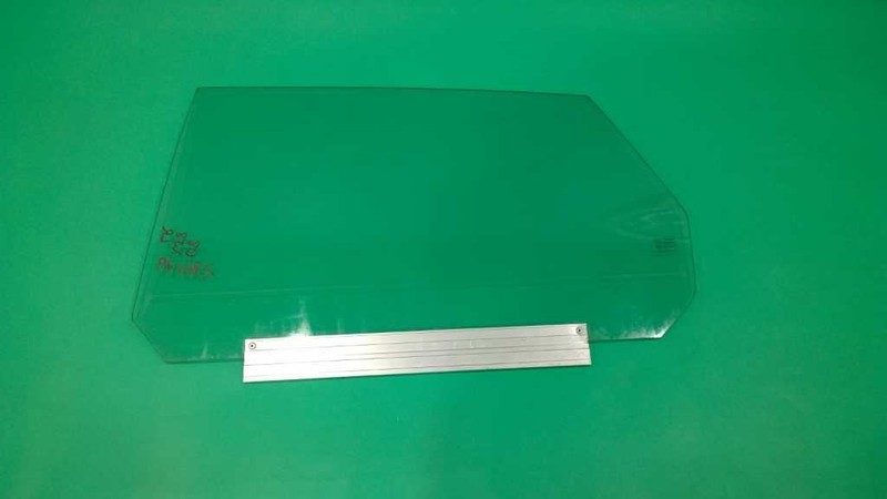 98 99 00 01 02 03 JAGUAR XJ8 DRIVER LEFT REAR WINDOW DOOR GLASS OEM 2860-79