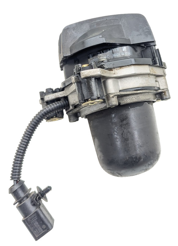 03-06 Porsche Cayenne 955 Right Secondary Air Injection Smog Pump 7L5959253B OEM