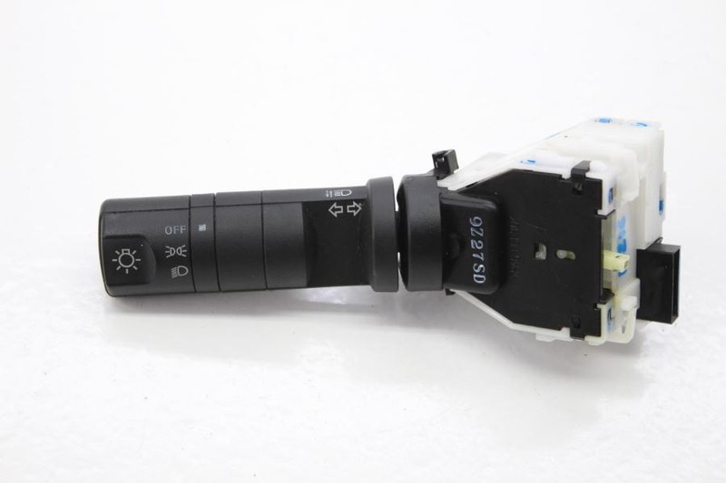 2007-2015 Nissan Xterra 4.0L AT 4x2 Turn Signal Headlight Switch