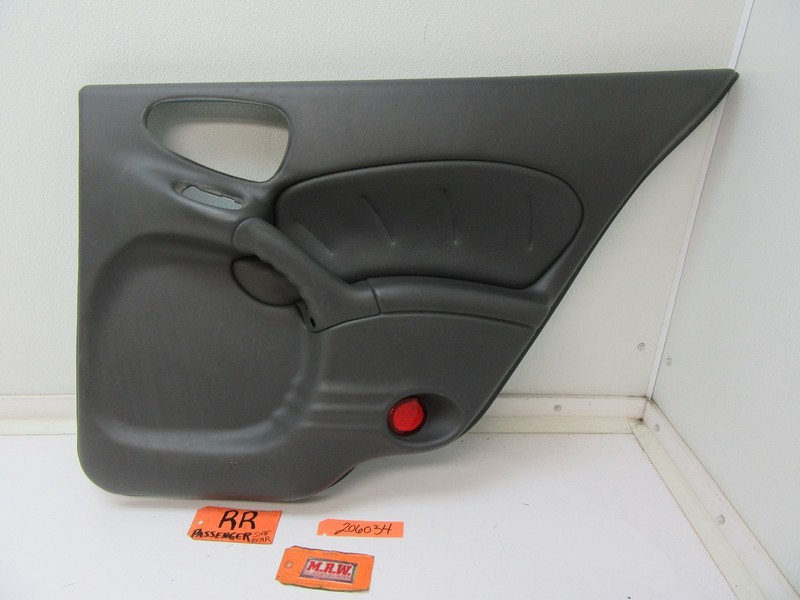 DOOR PANEL RIGHT BACK REAR SWITCH TRIM RR RH PASSENGER SIDE CAR FITS 04 GRAND AM