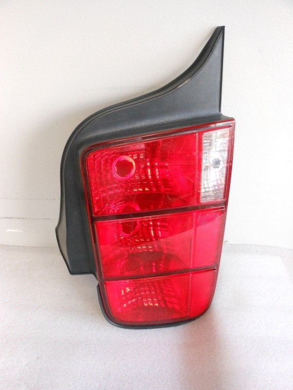 2007 2008 2009 FORD MUSTANG SHELBY GT500 REAR LEFT TAIL LIGHT OEM 6R3313B505AH