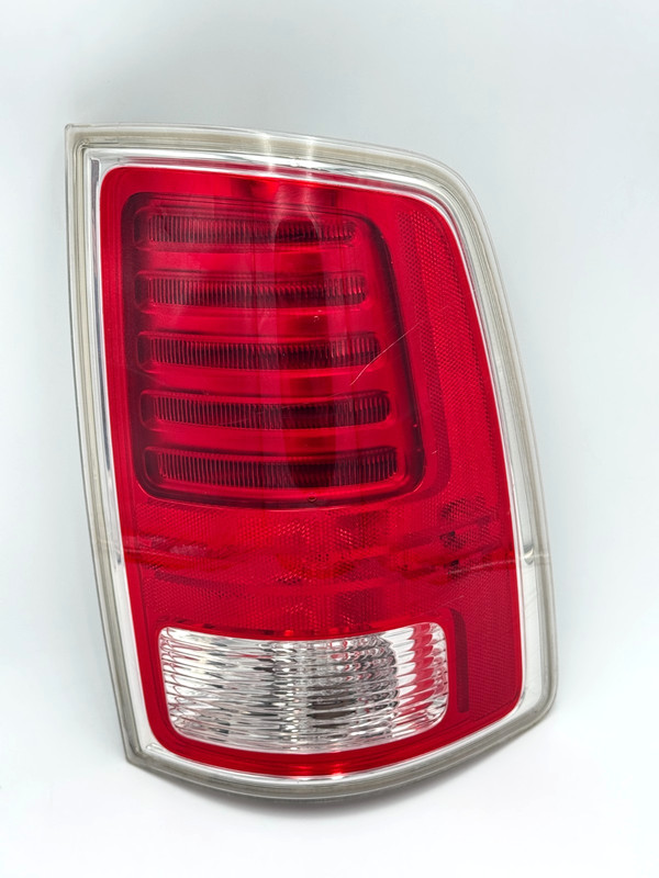 ✅13-24 RAM 1500-3500 CLASSIC CHROME LED TAILLAMP BACKUP LAMP RIGHT TAILLIGHT OEM