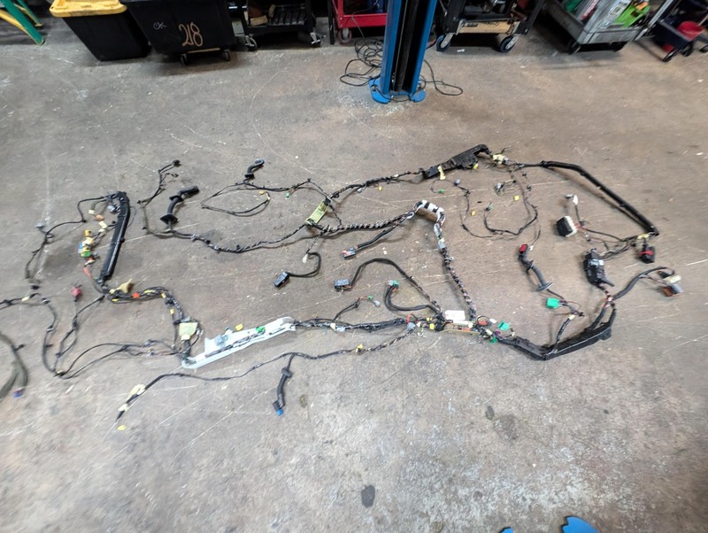 Body Floor Wiring Harness 2017 Volvo S60 31398399 2015 2016 2018