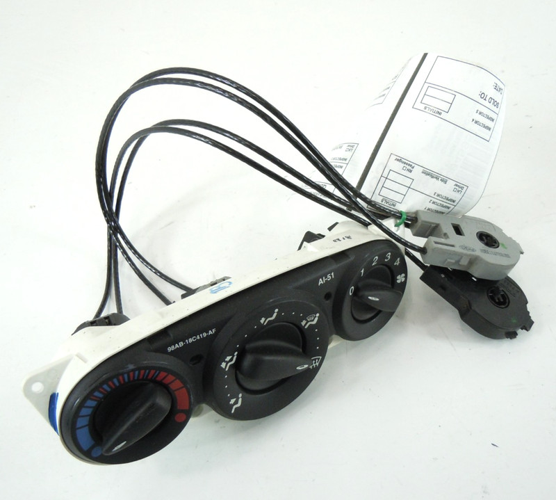 2000-2004 Ford Focus A/C Heat Cimate Temperature Control OEM