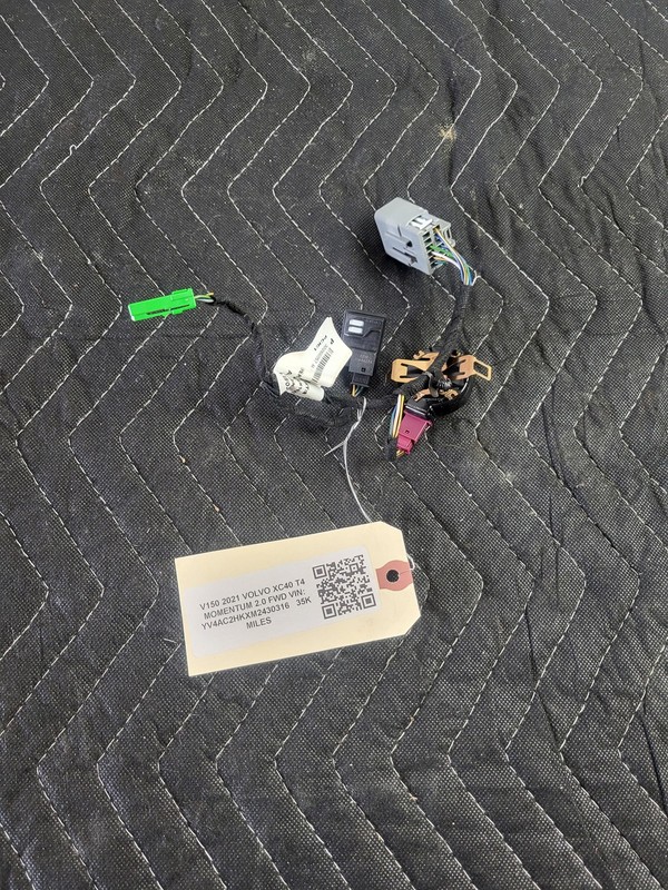 2018-2024 Volvo XC40 Rain Sensor & Wiring Harness 2.0L FWD 35k OEM 32266057
