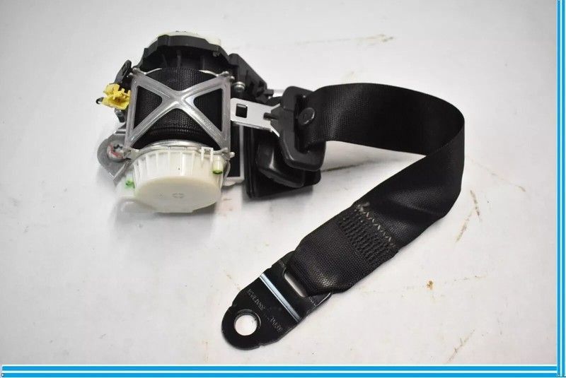 06-09 Mercedes W251 R500 R350 Rear Right 3rd Row Seat Belt Seatbelt Black OEM