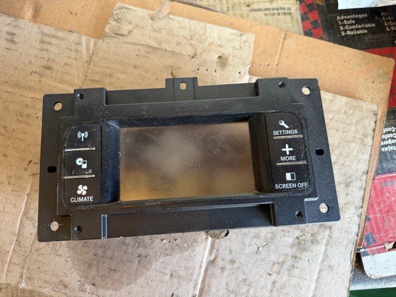 2011 - 2014 Dodge Charger Dash Radio Climate Info Screen Display 05064630AH