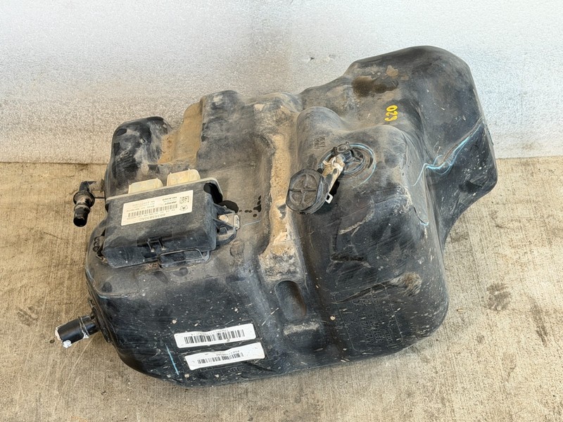 ⭕ 2019-2024 Ram 3500 6.7L Diesel DEF Tank Reservoir w/ Sensor 68375065AE