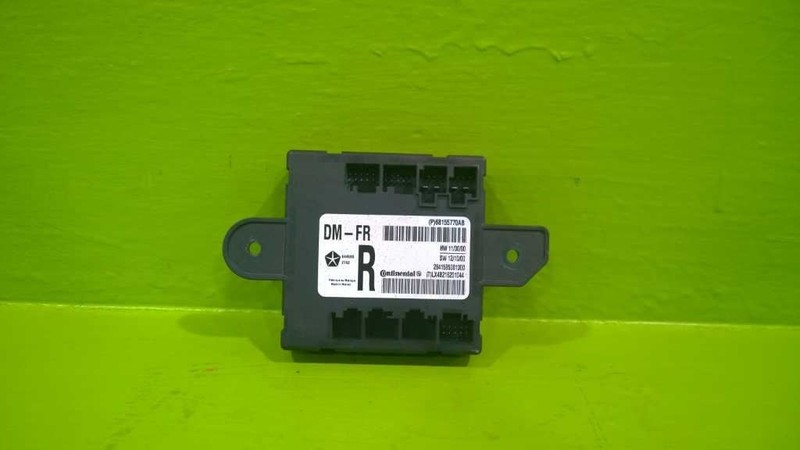 13 CHRYSLER 300 RIGHT FRONT DOOR MODULE OEM 2682-18