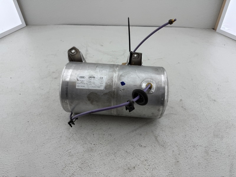 2011 - 2018 AUDI A8L AIR SUSPENSION PRESSURE TANK RESERVOIR 4H0616203D OEM