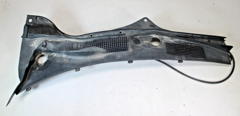 03-06 INFINITI G35 Sedan Left Driver Side Windshield Cowl Panel 66863AM600 OEM