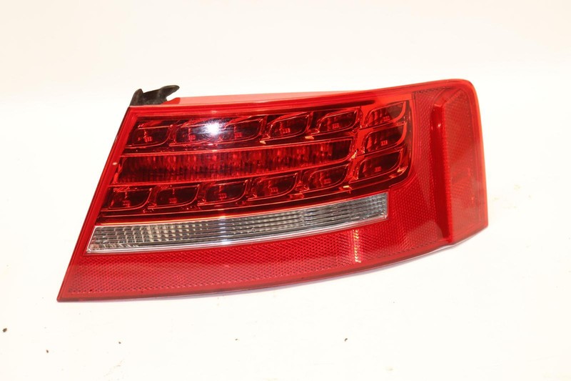 2008-2012 AUDI S5 RIGHT PASSENGER QUARTER PANEL TAIL LIGHT LED LAMP OEM