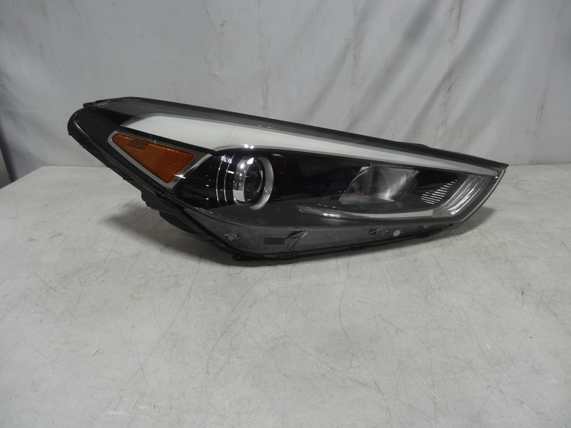 2019-2021 Hyundai Tucson Right Passenger Side Headlight/Lamp OEM