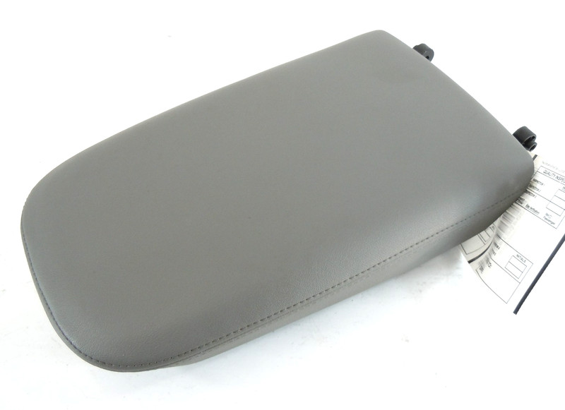 2024 24 Cadillac XT6 Center Console Arm Rest Lid Cover OEM Grey