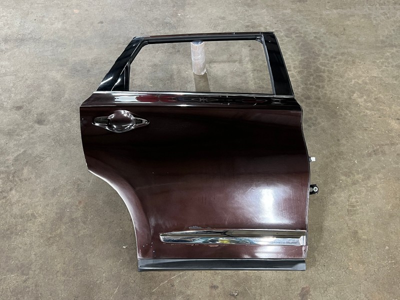 ⭐2016-2020 INFINITI QX60 REAR RIGHT PASS SIDE DOOR SHELL PANEL BROWN OEM LOT2547