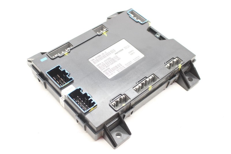 12-16 Tesla Body Control Module 1010906-00-D