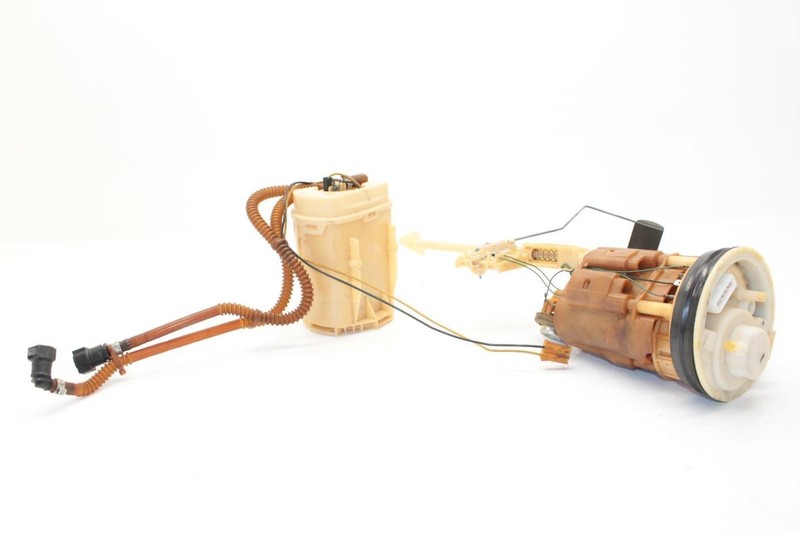 02-04 Porsche Boxster 3.2L Fuel Pump Assembly