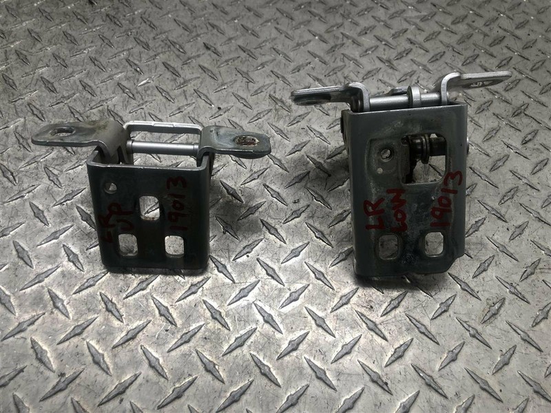 2007 DODGE RAM 1500 DRIVER REAR DOOR HINGES QUAD CAB OEM 124.CH8507