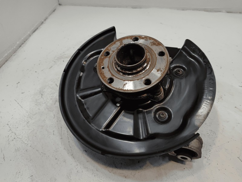 2018-2025 VOLKSWAGEN ATLAS FWD REAR RIGHT PASSENGER SIDE SPINDLE KNUCKLE HUB OEM