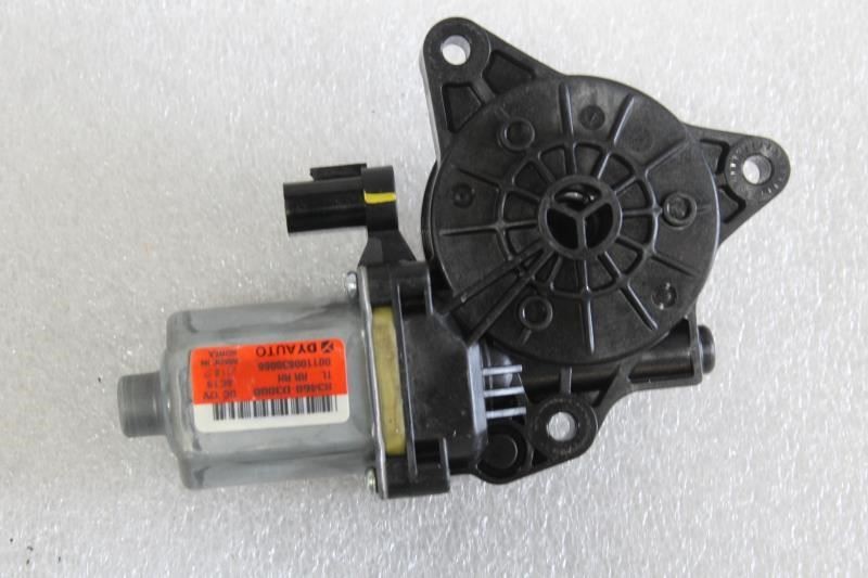2016 HYUNDAI TUCSON RIGHT REAR DOOR WINDOW MOTOR 83460-D3000