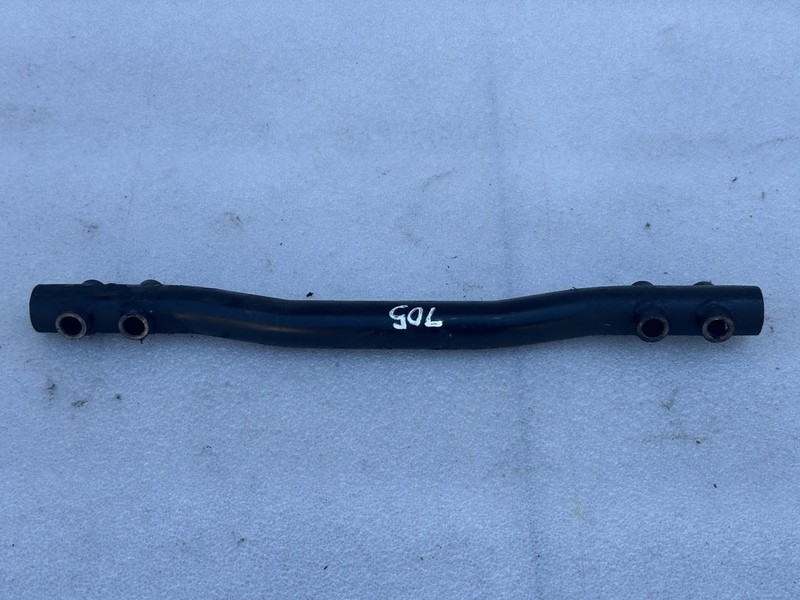 1999 2000 MITSUBISHI MONTERO SPORT CROSSMEMBER BRACE BRACKET BAR 3.0L 4x2