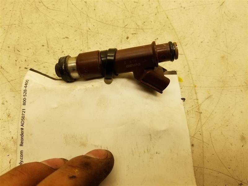 05 06 07 08 09 TOYOTA TUNDRA SR5 4.7L FUEL INJECTOR