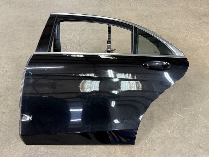 ⭐2014-2017 MERCEDES-BENZ S550 REAR LEFT DOOR PANEL COVER SHELL ASY OEM LOT2707