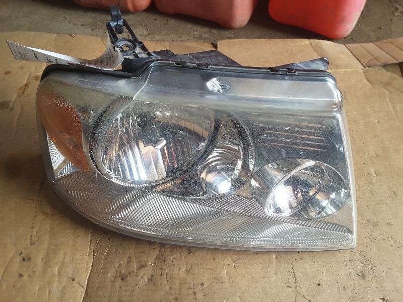 Passenger Headlight Bright Background Fits 04-08 FORD F150 PICKUP 169932