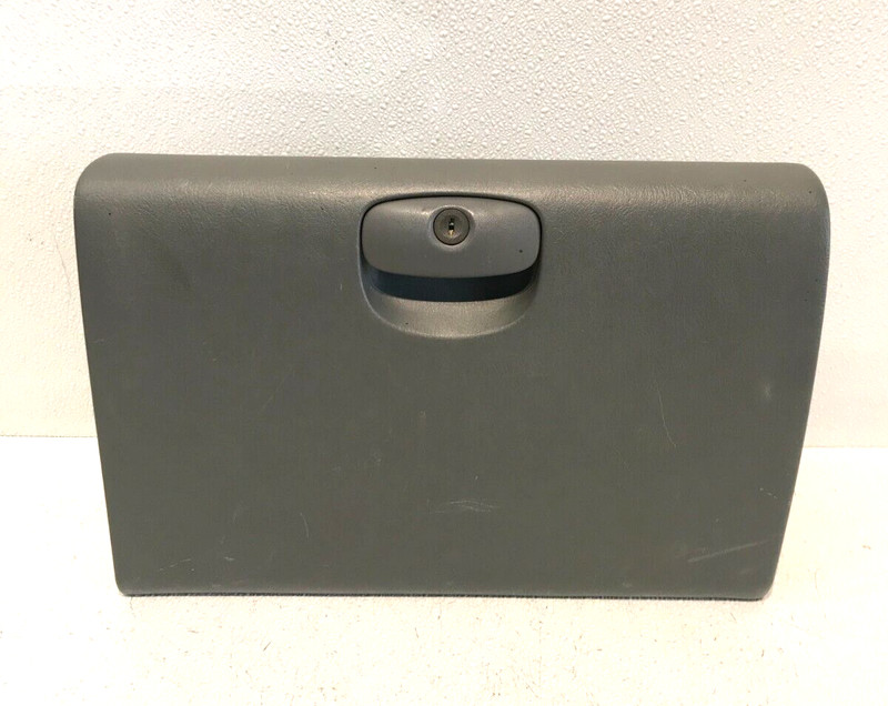 Hyundai Santa FE Glove Box Compartment Storage 2001 2002 2003 2004 2005 2006