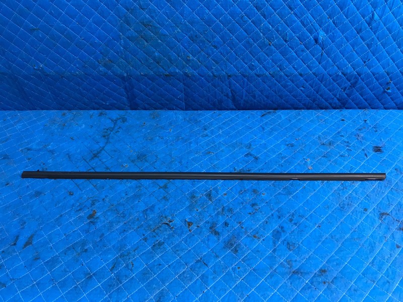 15-21 SUBARU WRX & STI FRONT LEFT DOOR GLASS TRIM DRIP RETAINER OEM